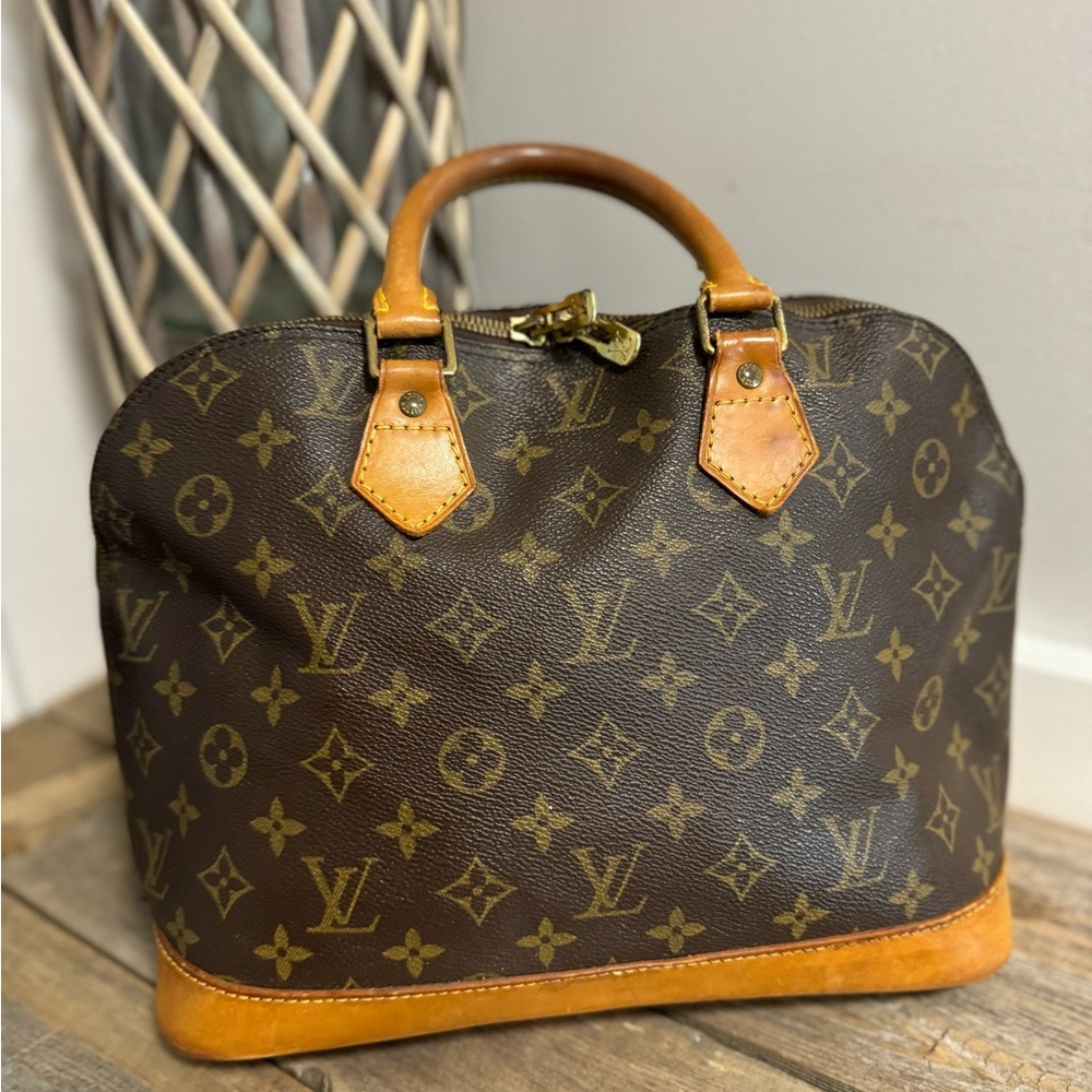 Louis Vuitton LV Monogram Alma PM - Picture 1 of 13